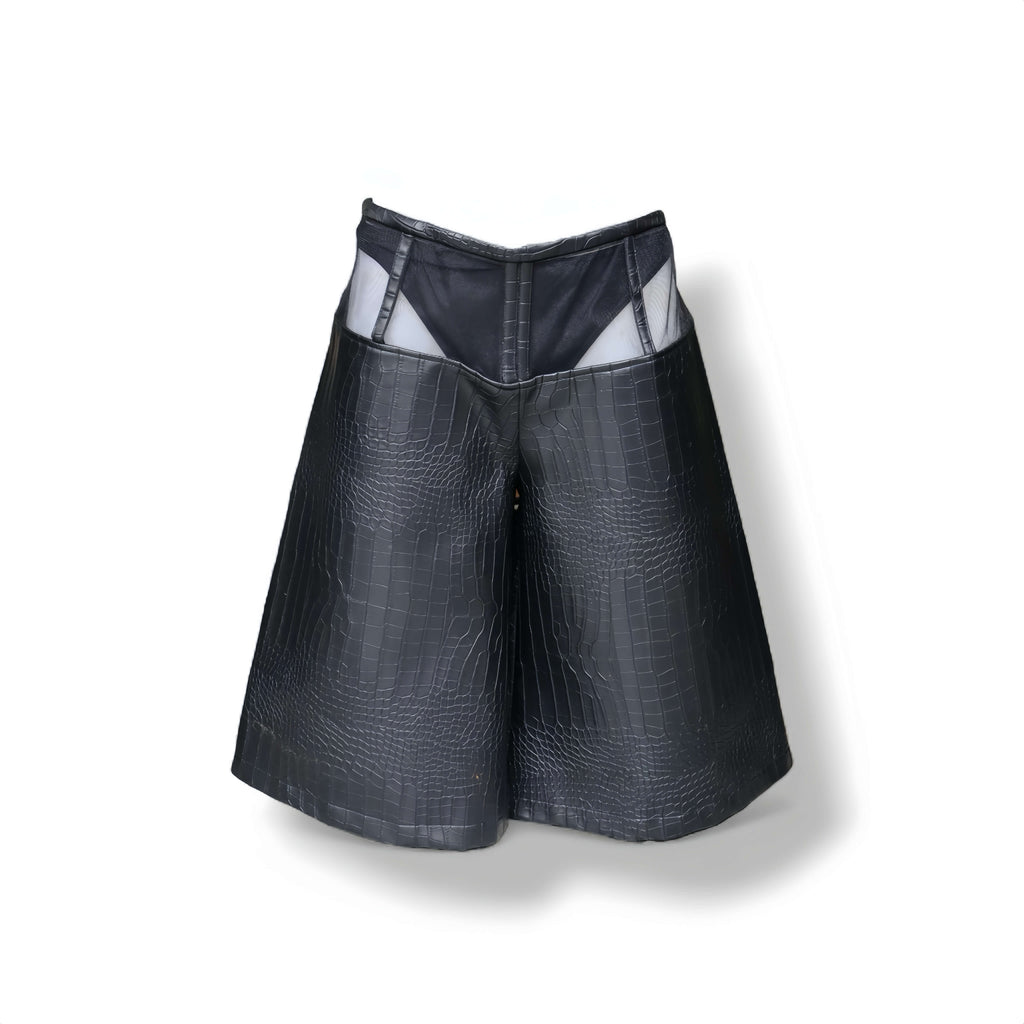 LOW-WAISTED BERMUDA BLACK 01