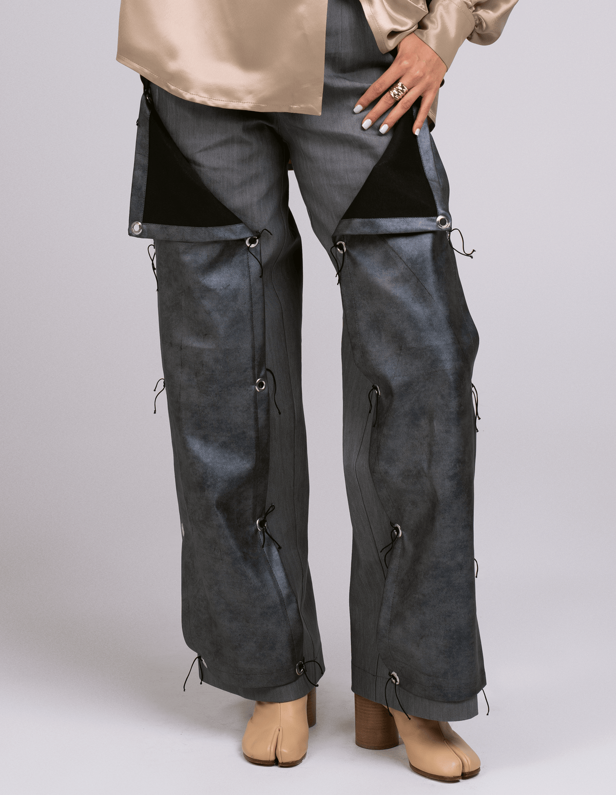KNOTTED STONE JEANS