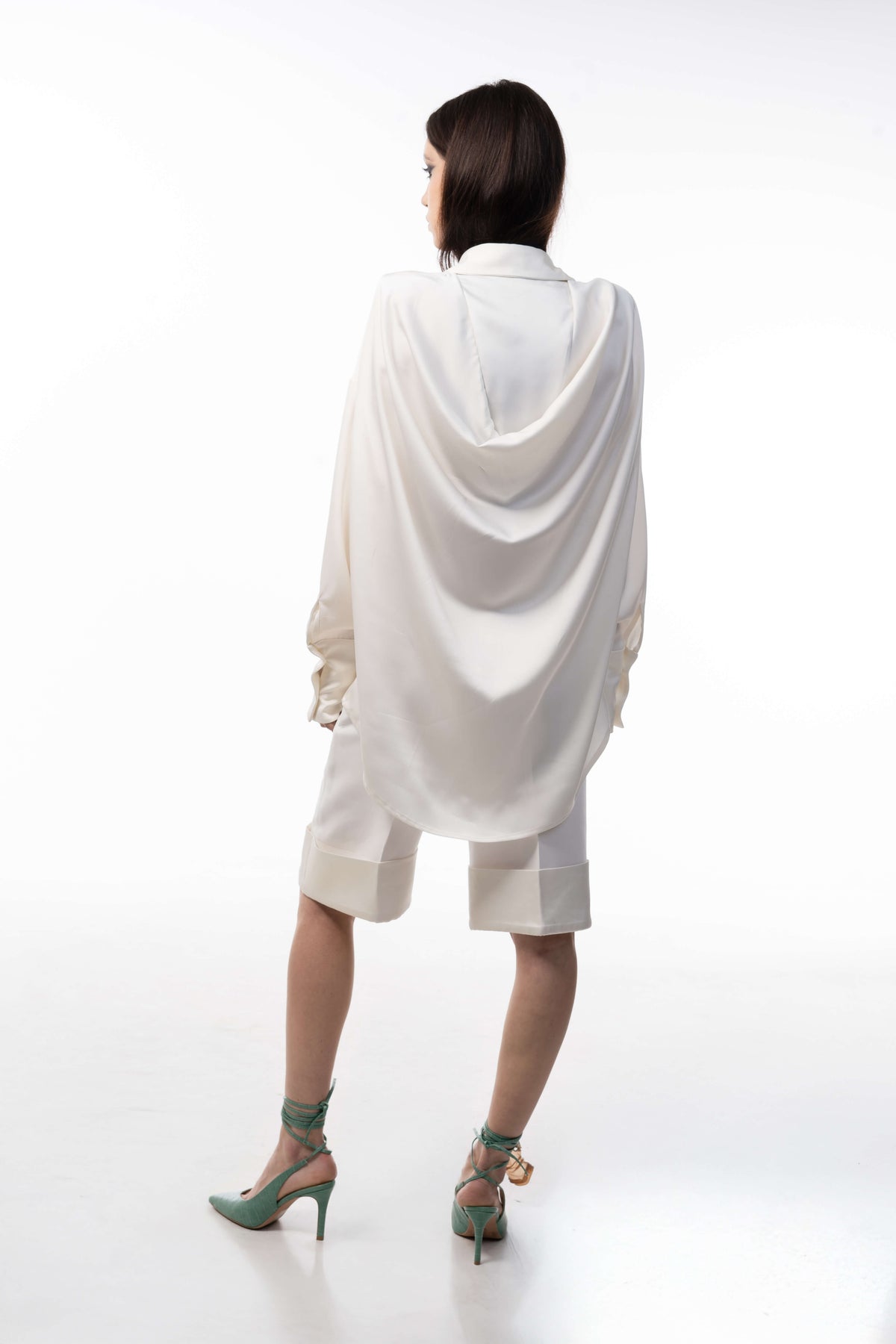 BACK AFFAIR SHIRT IN IVORY