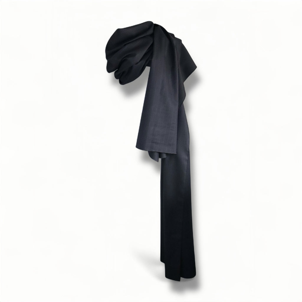 DRAMATIC SCARF